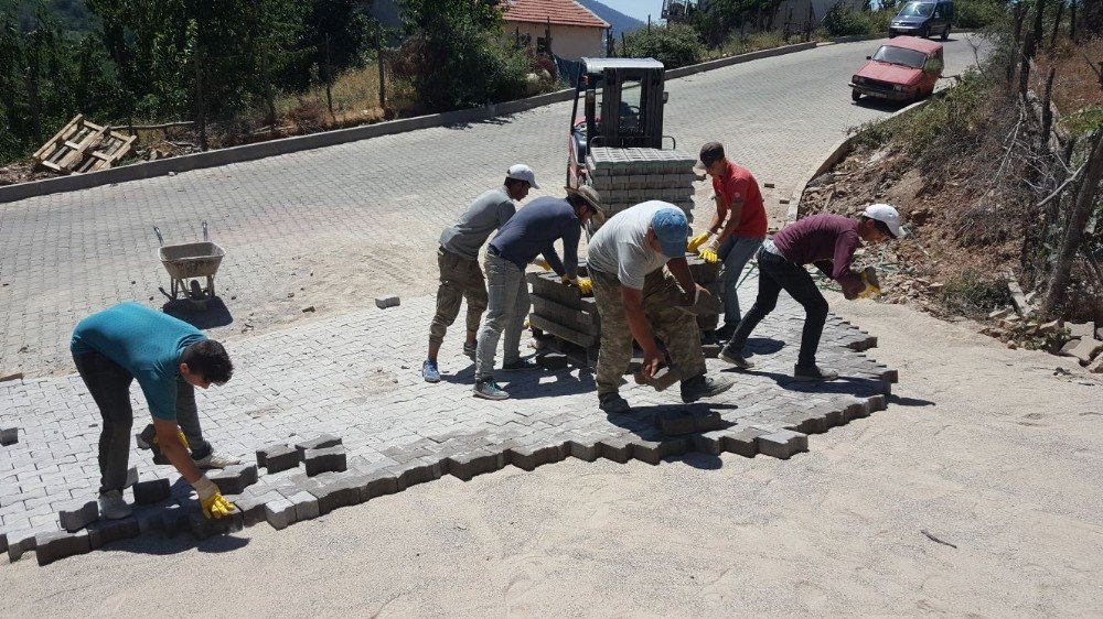 Büyükşehirin Çalışmaları Devam Ediyor