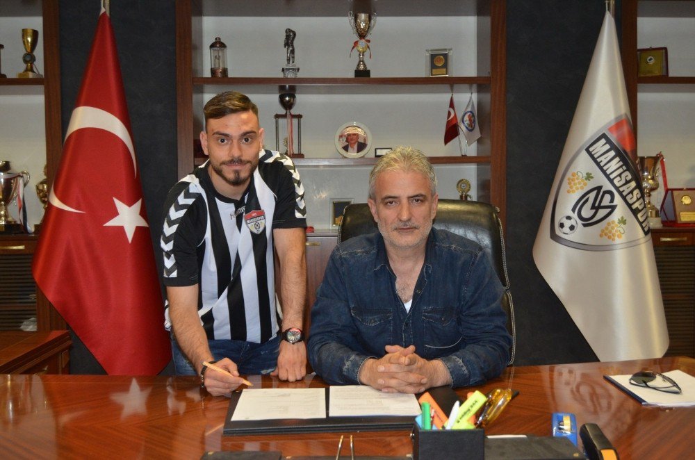 Manisaspor’dan Forvet Ve Kaleci Transferi