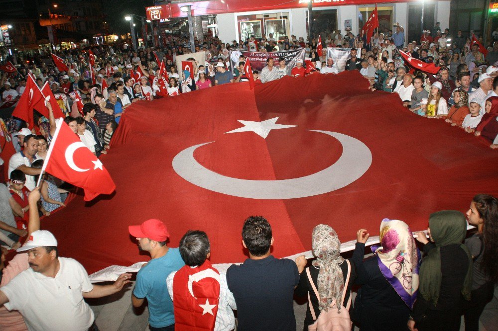 Devrek’te 15 Temmuz Milli Birlik Yürüyüşü Ve Demokrasi Nöbeti Etkinliği