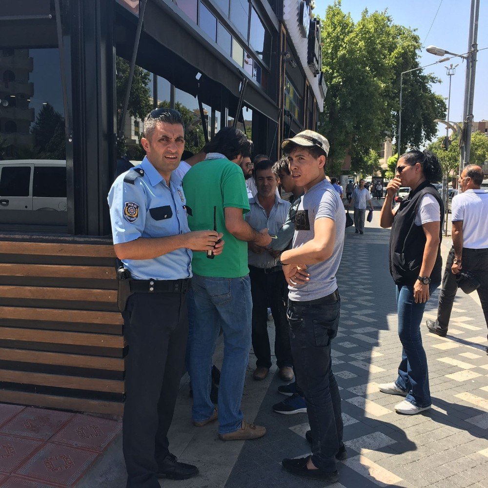 Polis Şüpheli Şahısları Yakaladı