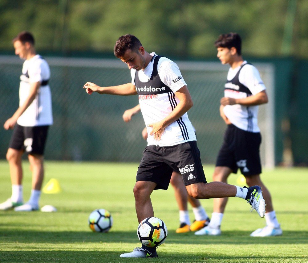 Beşiktaş Hazırlıklarını Sürdürdü