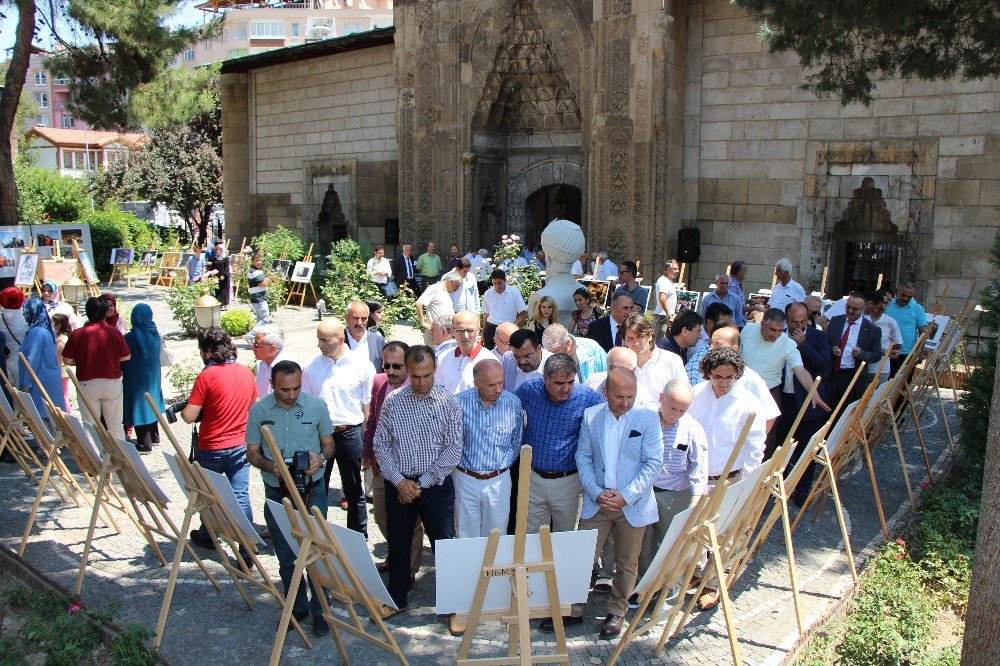 İha’nın ‘15 Temmuz Destanı’ Fotoğraf Sergisi Amasya’da Açıldı