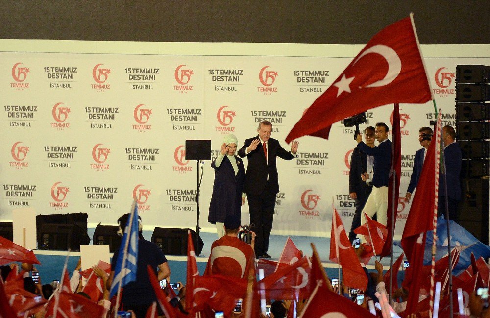 Cumhurbaşkanı Erdoğan 15 Temmuz Şehitler Köprüsü’nde