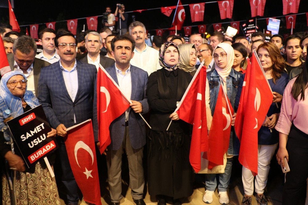 Diyarbakır’da Binler Demokrasi Nöbetinde