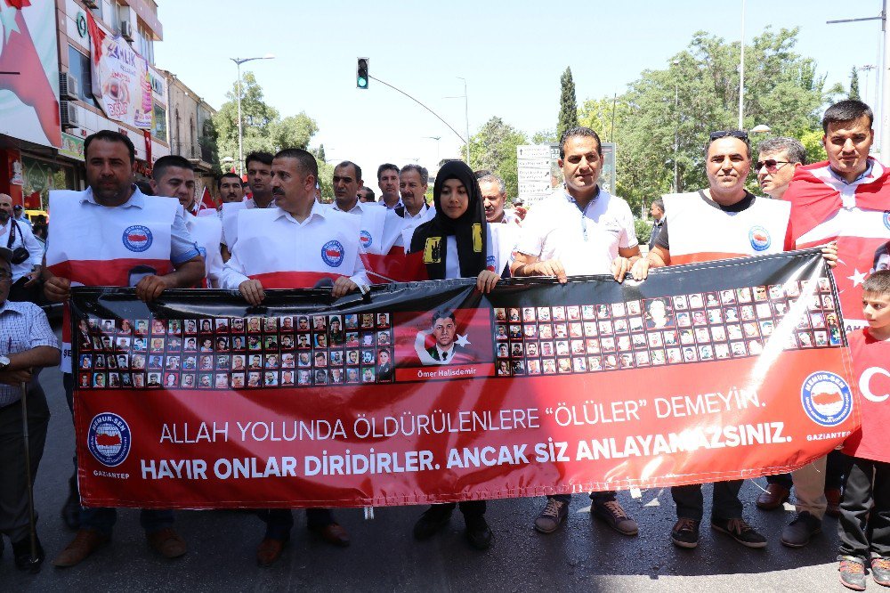 Gaziantep’te 15 Temmuz Şehitleri İçin Yürüyüş