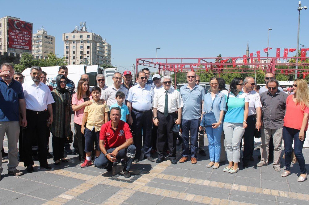 İl Sağlık Müdürlüğü Milli Birlik Günü İçin Kan Bağış Kampanyası Düzenledi