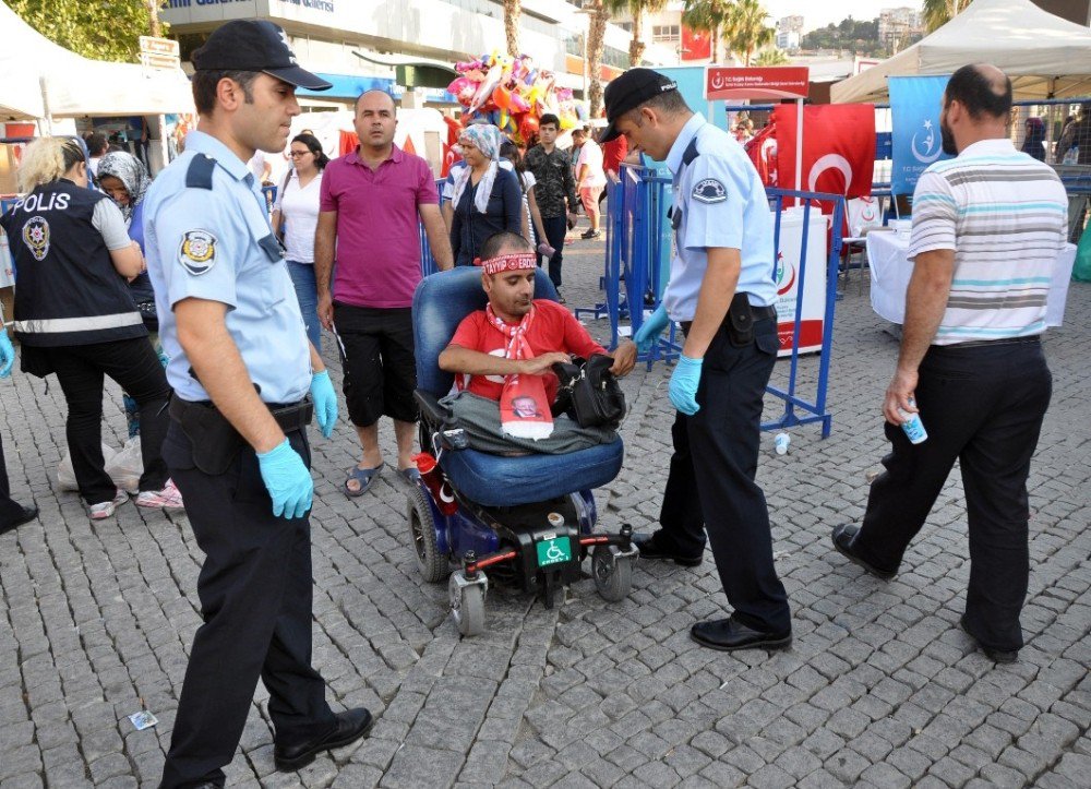 İzmir’de 15 Temmuz Şehitlerini Anma, Demokrasi Ve Milli Birlik Günü