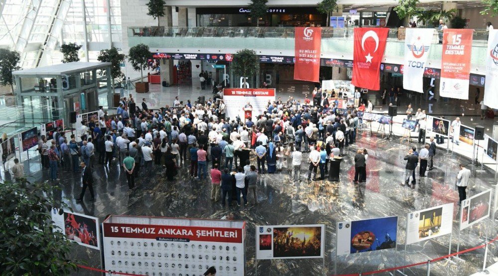 Bakan Arslan 15 Temmuz Fotoğraf Sergisi Açılış Törenine Katıldı