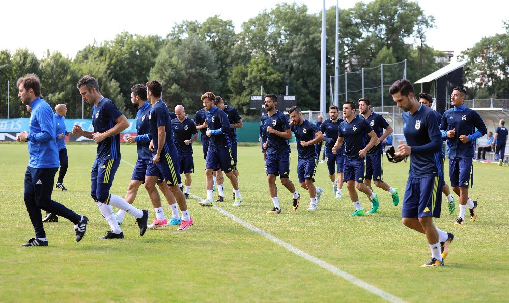 Fenerbahçe’de Hazırlıklar Sürüyor