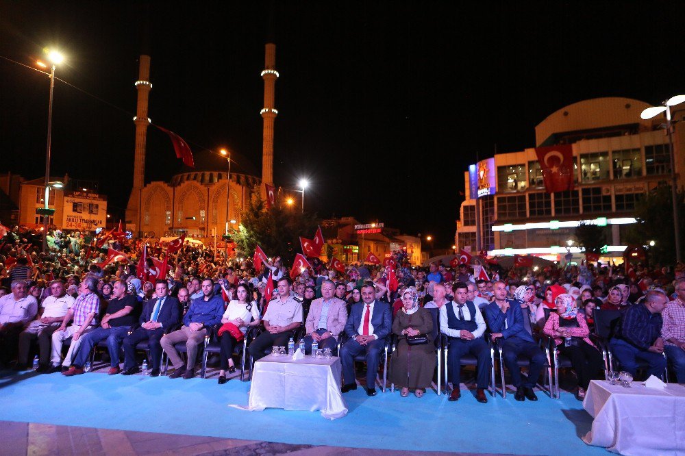 Develi’de 15 Temmuz Demokrasi Ve Milli Birlik Günü Kutlamaları Başladı