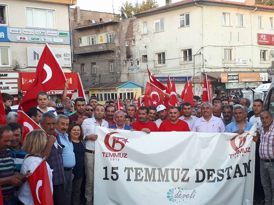 Develi’de 15 Temmuz İçin Anma Yürüyüşü Yapıldı