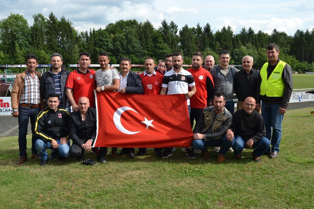 Almanya’da 15 Temmuz Anısına Futbol Turnuvası