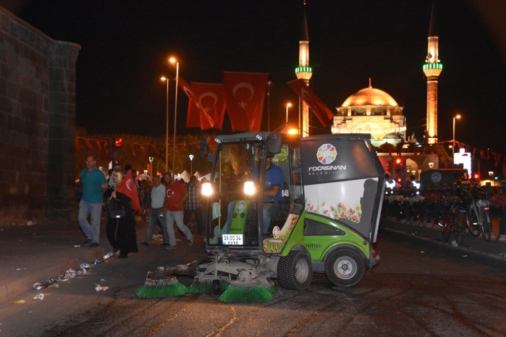 Başkan Çolakbayrakdar, "Hepiniz Birer Kahramansınız"