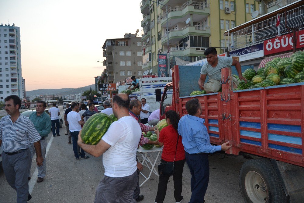 Vatandaşlara 15 Temmuz’da Karpuz İkramı