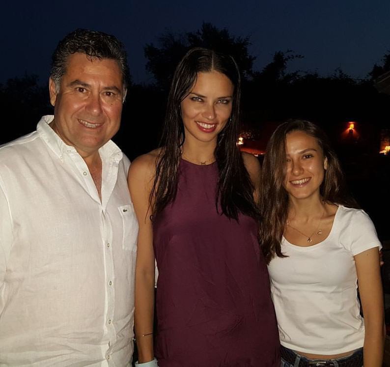 Adriana Lima Bodrum’a Hayran Kaldı