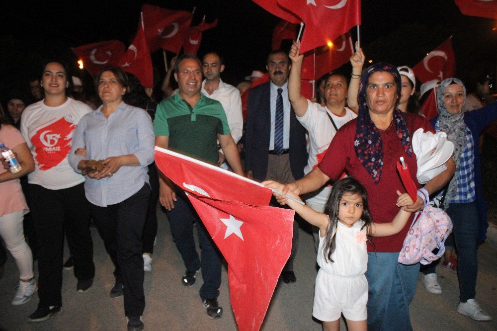 Komandoları Ankara’ya Göndermeyen Çardaklılar Yürüdü