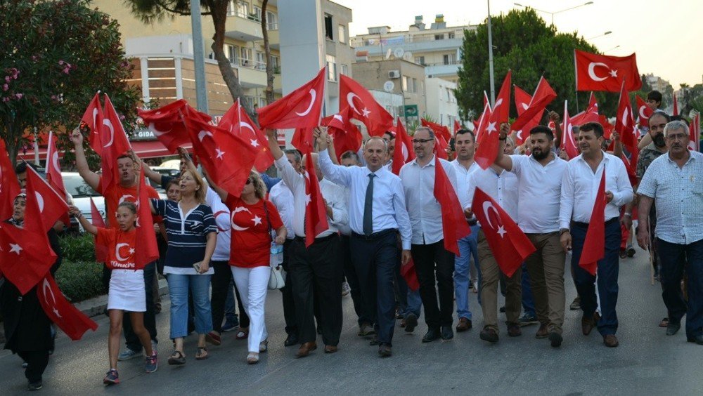 Didimliler 15 Temmuz’da Meydanlara Akın Etti