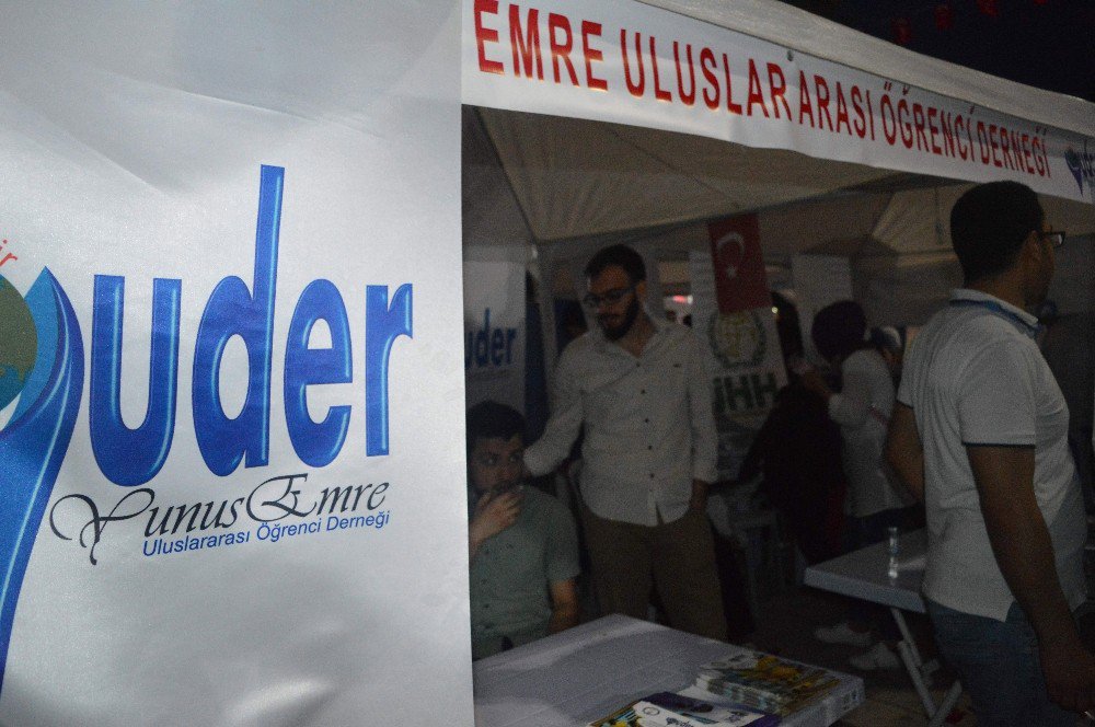 Uluslararası Öğrenciler 15 Temmuz’da Meydanlardaydı