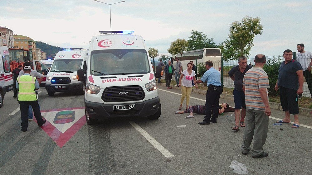 Giresun’da Trafik Kazası: 23 Yaralı