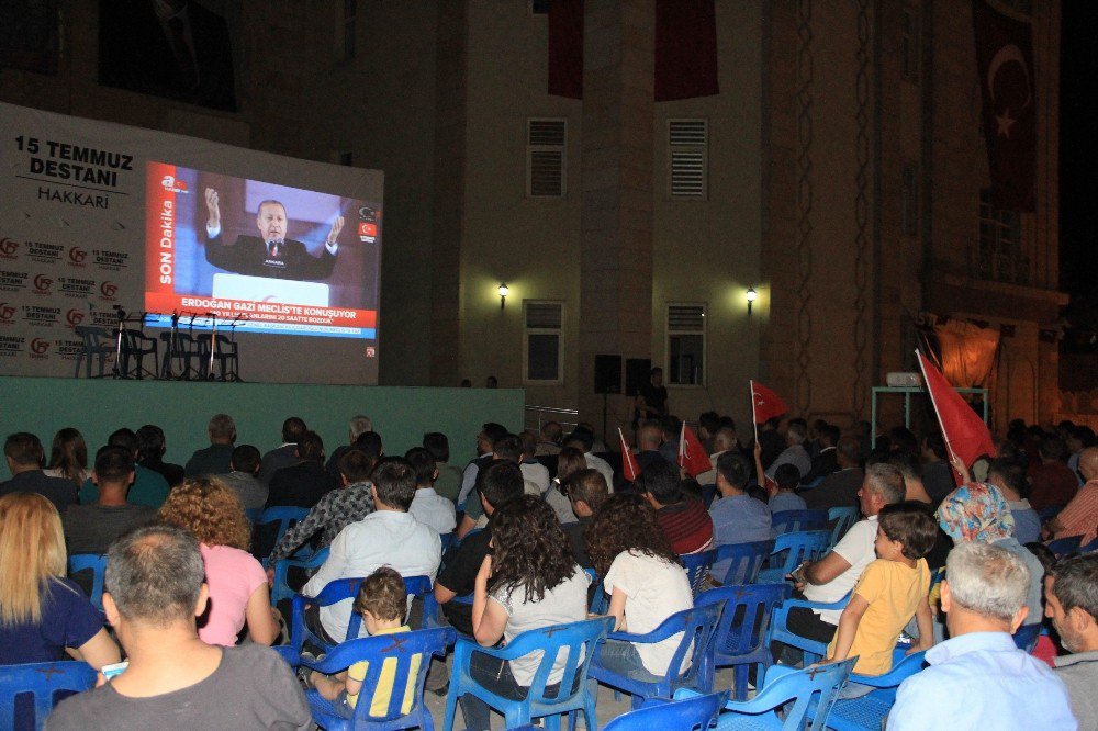 Hakkari’de ‘Demokrasi’ Nöbeti