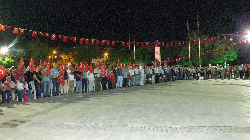 Anamur’da "15 Temmuz" Yürüyüşü