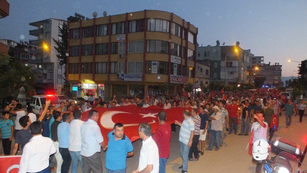 Anamur’da "15 Temmuz" Yürüyüşü