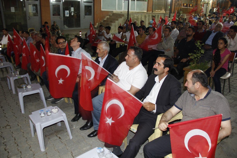 Şemdinli’de 15 Temmuz Demokrasi Ve Milli Birlik Günü Kutlandı