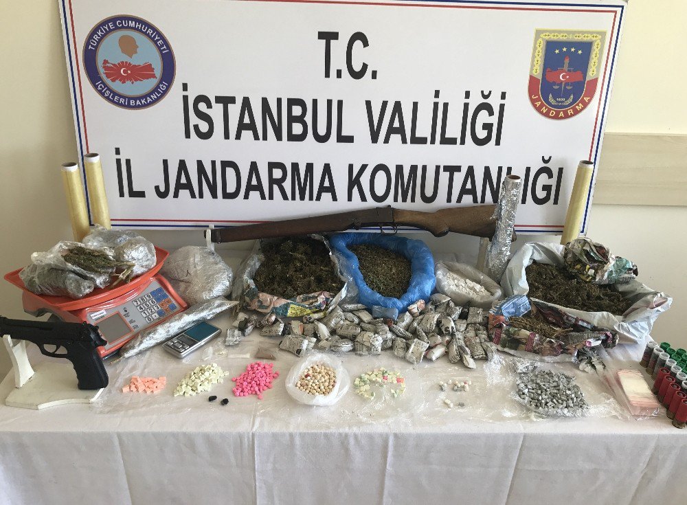 Jandarmadan Uyuşturucu Şebekelerine Operasyon