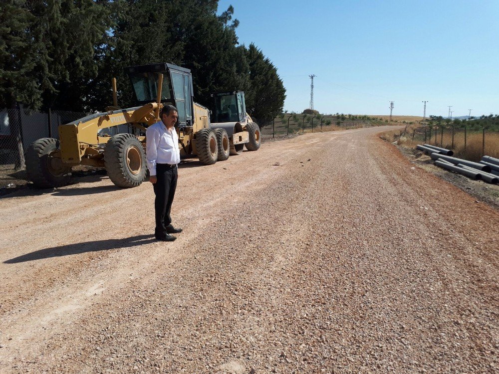 İl Özel İdare’nin Yol Yapım Çalışmaları Sürüyor