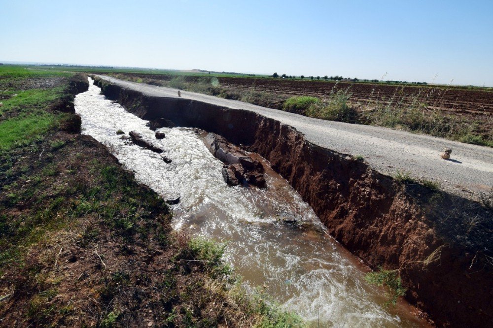 Suruç Ovası’ndaki Vahşi Sulama Tehlike Sinyalleri Veriyor