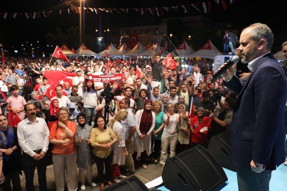 Bakan Kılıç, "Bu Aziz Millet Hainleri Tarihe Gömdü"