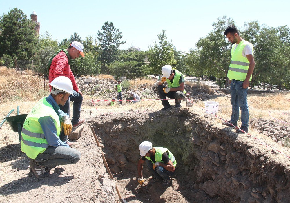 Harput’ta Yeni Bir Mahalle Canlanıyor