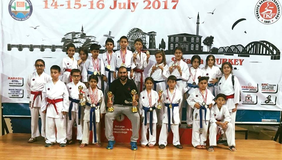 Kırşehirli Sporcular Marmara Cup Karate’de 4 Kupa Birden Aldı