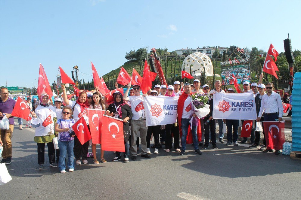 Karesi, 15 Temmuz Şehitler Köprüsü’nde Anma Etkinliğine Katıldı.