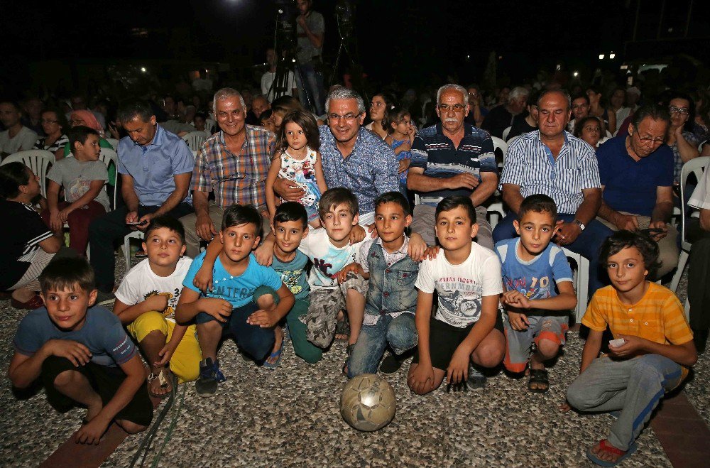 Karşıyaka’da Park Konserlerine Yoğun İlgi