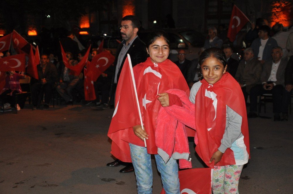 Kars’ta 15 Temmuz Demokrasi Nöbeti