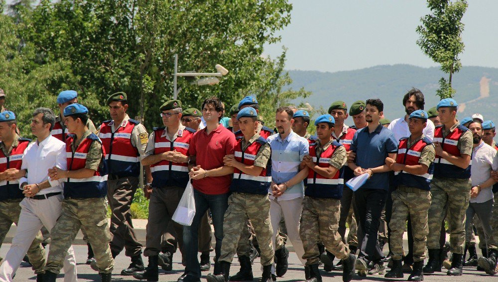 Darbeci Enes Yılmaz Yine Karga Tulumba Götürüldü