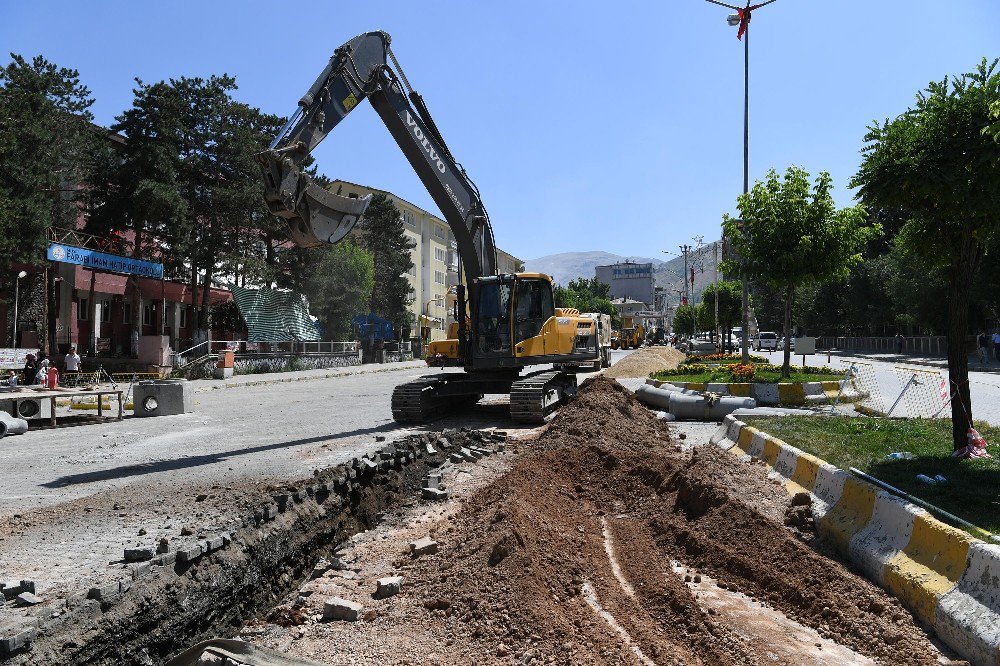 Muş Belediyesi Projelerini Hayata Geçiriyor