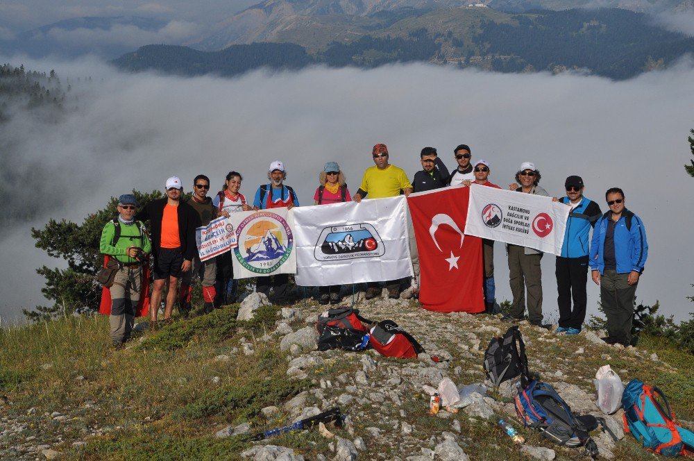 15 Temmuz Şehitleri İçin Ilgaz Dağı’na Tırmandılar