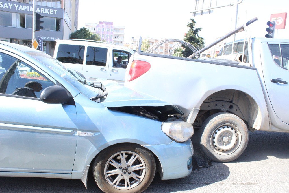 Adıyaman’da Zincirleme Kaza