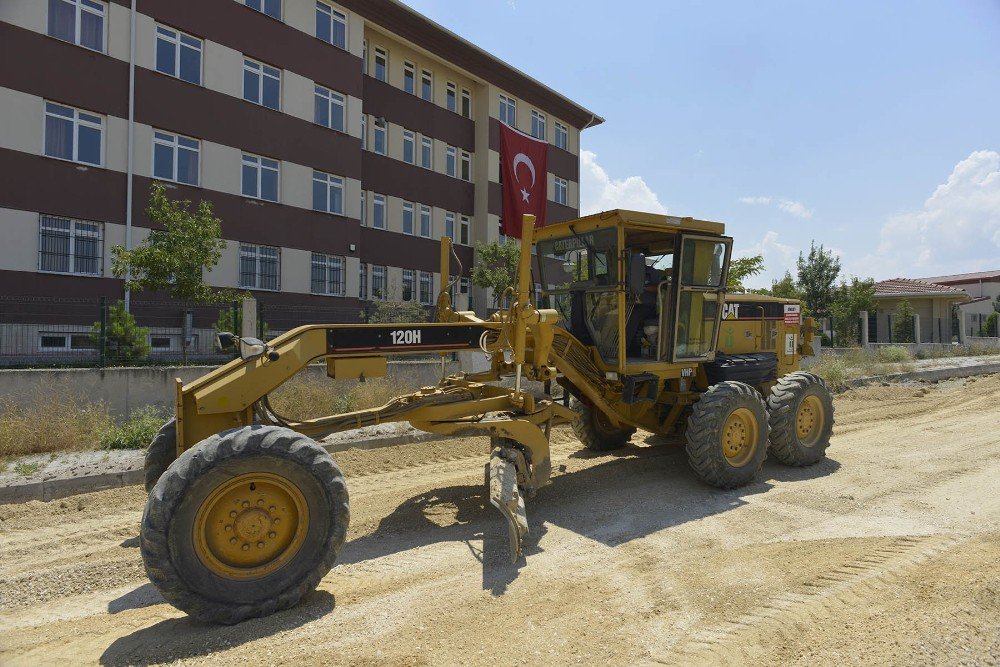 Fen İşleri Ekipleri Tüm Tepebaşı’nda