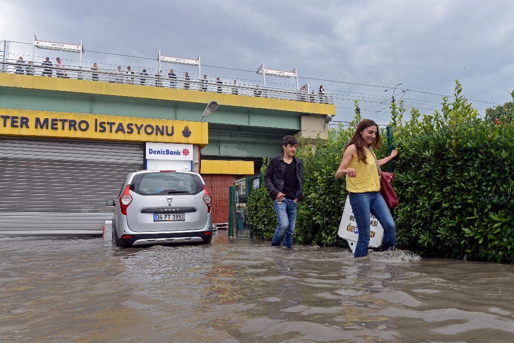 İstanbul’dan Sel Manzaraları