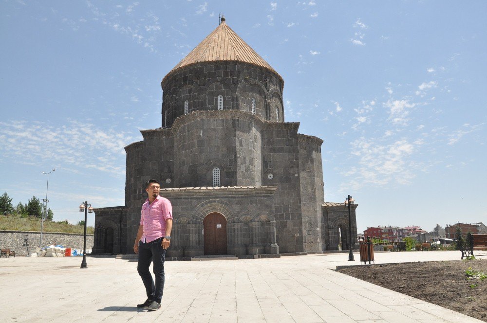 Karslı Turizmciler Kümbet Camii’nin Müze Olmasını İstiyor