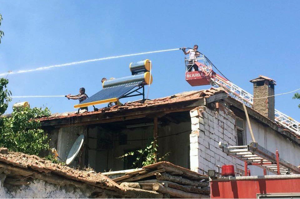 Kırıkkale’de Çıkan Yangında 4 Ev Zarar Gördü