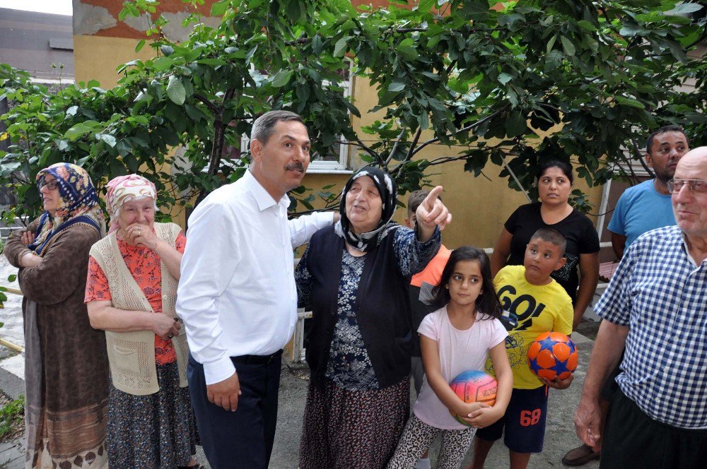 Başkan Uysal Akarca Mahallesinde Halkı Dinledi