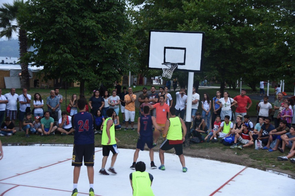 Berkay Akbaş Sokak Basketbol Turnuvası