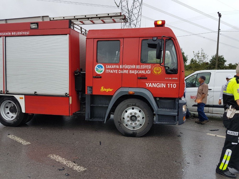 Sakarya’da Trafik Kazası: 6 Yaralı