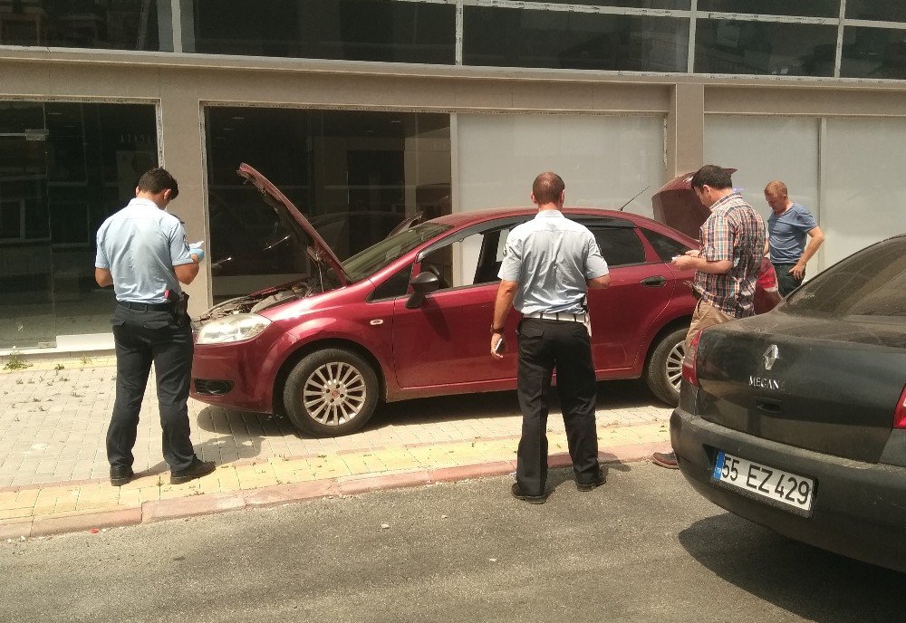 Şüpheli Otomobil Polisi Alarma Geçirdi