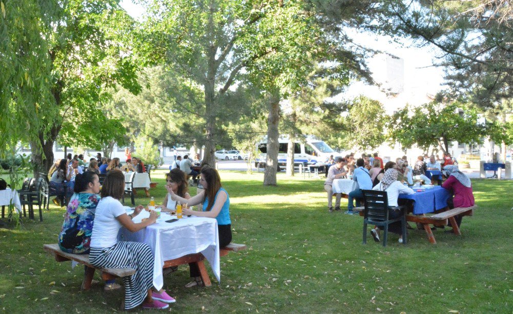 Kayserigaz’dan Çalışanlarına Barbekü Keyfi