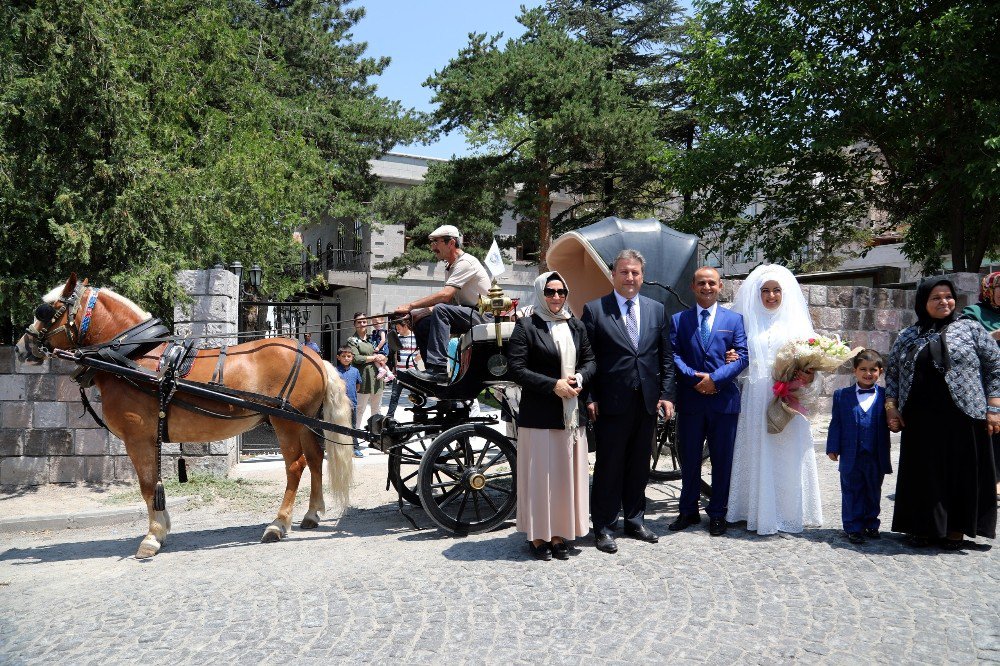 Talas’ın Nostaljik Nikah Salonu Hizmete Hazır